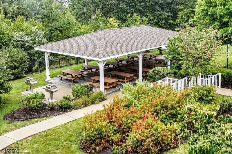 5208 Veterans Dr Rockaway, NJ 07885