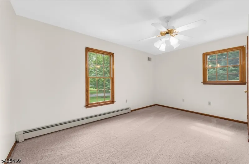 7 Devore Rd Readington, NJ 08822