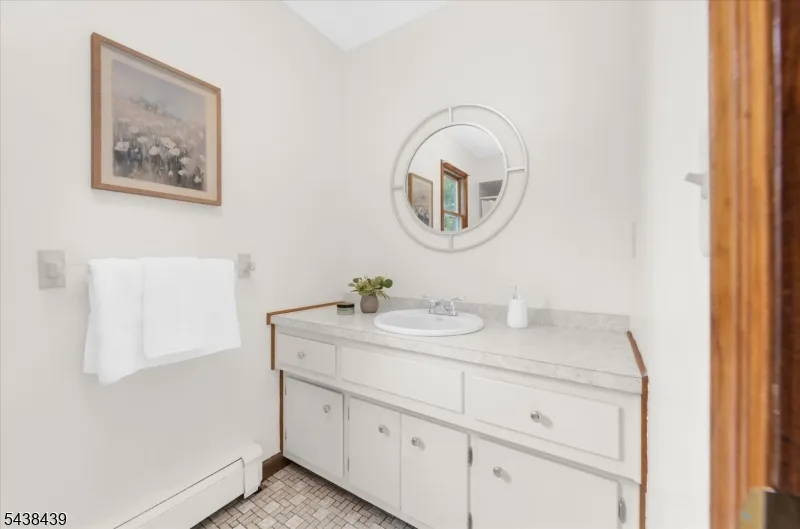 7 Devore Rd Readington, NJ 08822