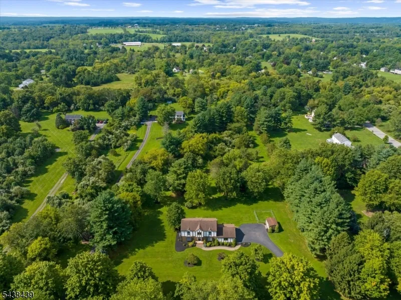 7 Devore Rd Readington, NJ 08822