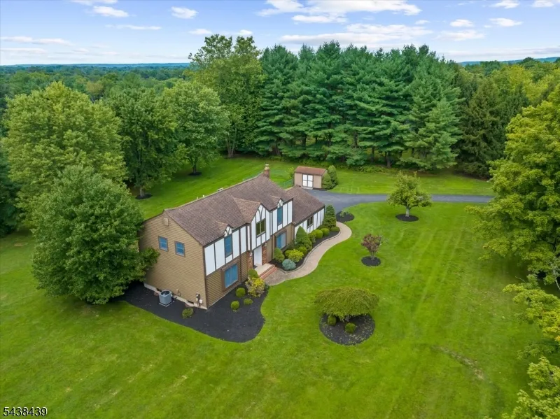 7 Devore Rd Readington, NJ 08822
