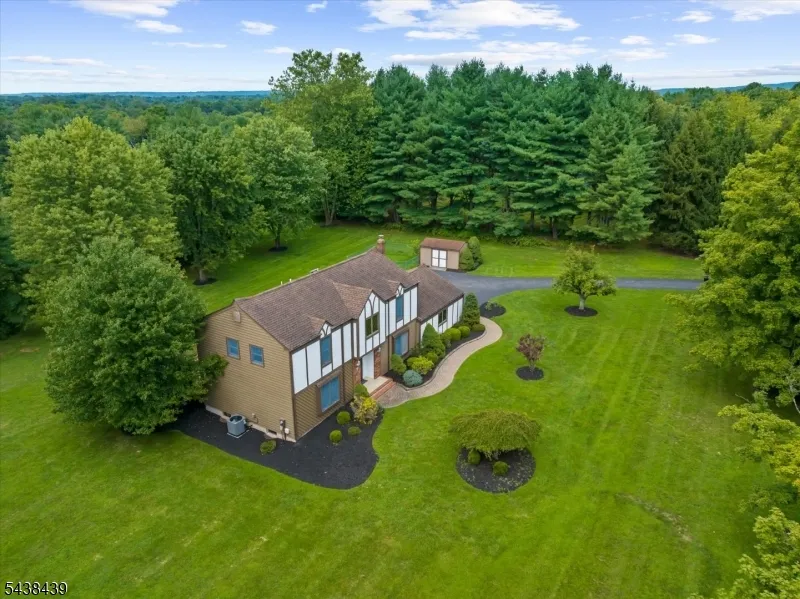 7 Devore Rd Readington, NJ 08822