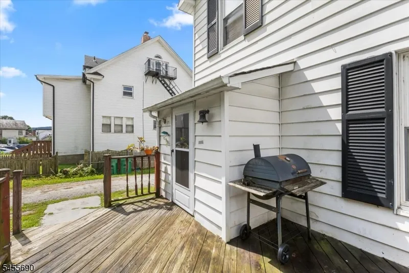 36 Bank St Sussex, NJ 07461