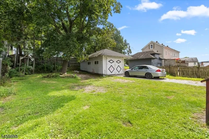 36 Bank St Sussex, NJ 07461