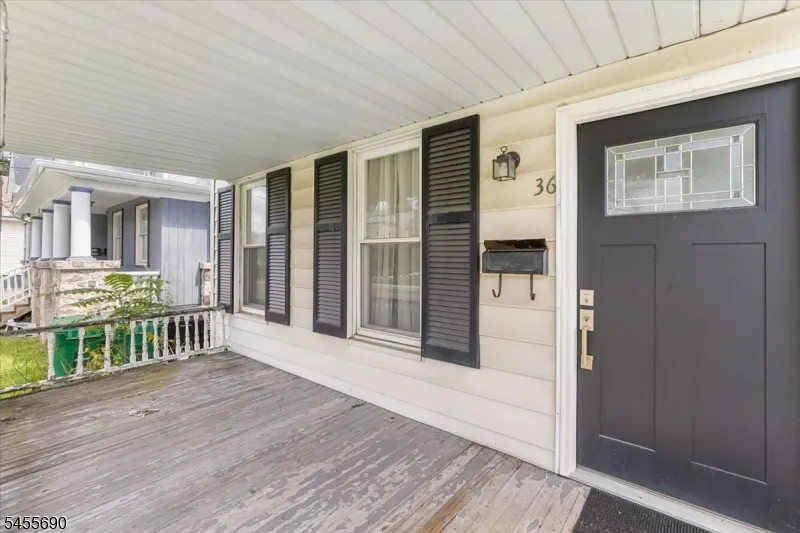 36 Bank St Sussex, NJ 07461