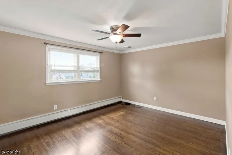 112 Sand Rd Fairfield, NJ 07004