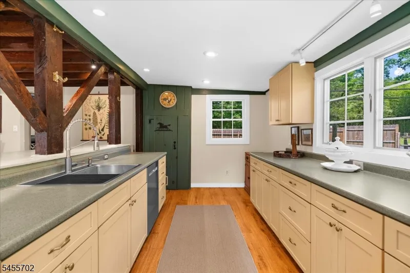 179 Lindbergh Rd East Amwell, NJ 08525
