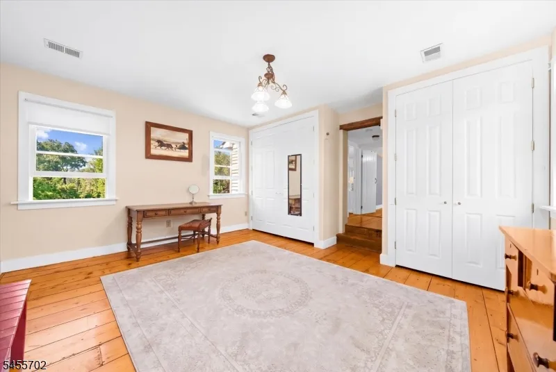179 Lindbergh Rd East Amwell, NJ 08525