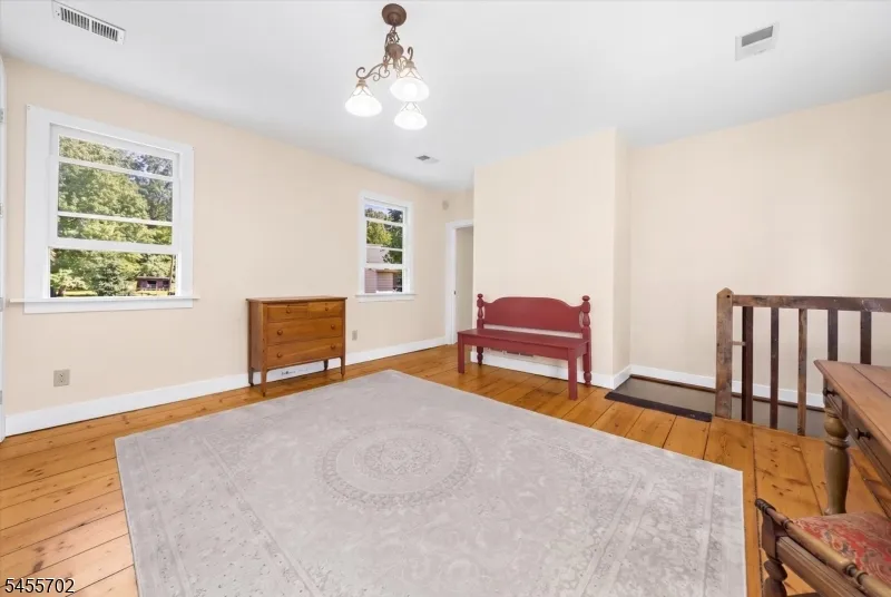 179 Lindbergh Rd East Amwell, NJ 08525