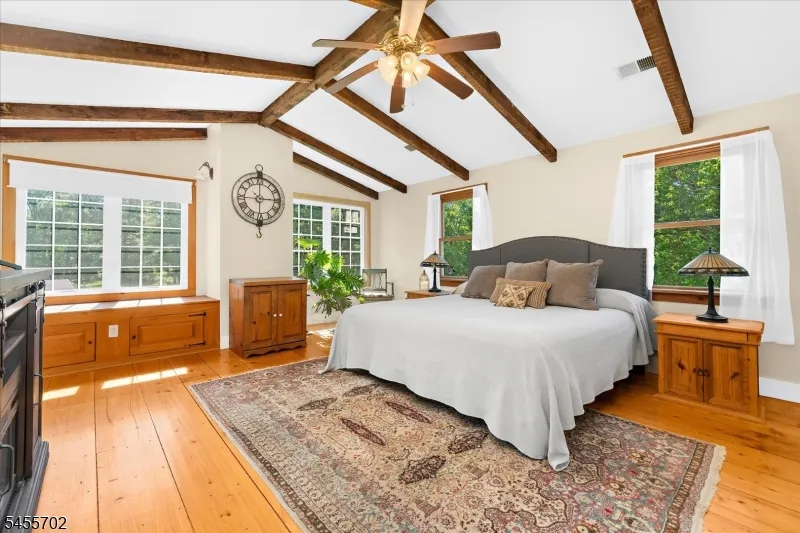 179 Lindbergh Rd East Amwell, NJ 08525