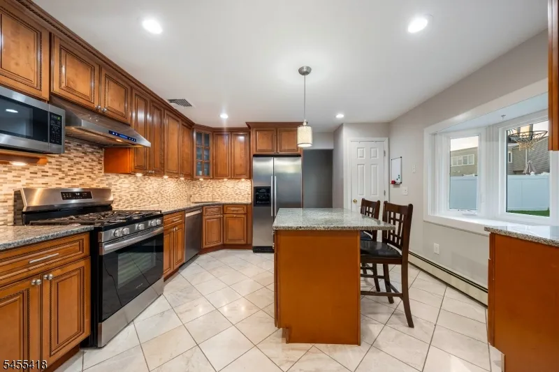 856 Mitchell Ave Union, NJ 07083