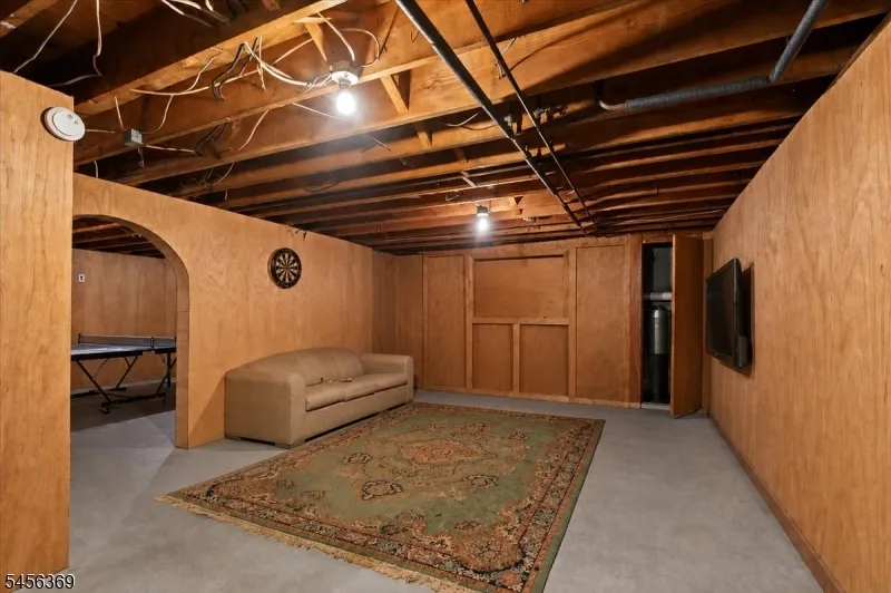 77 Pine Brook Rd Montville, NJ 07082