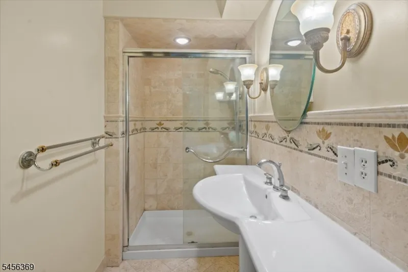 77 Pine Brook Rd Montville, NJ 07082