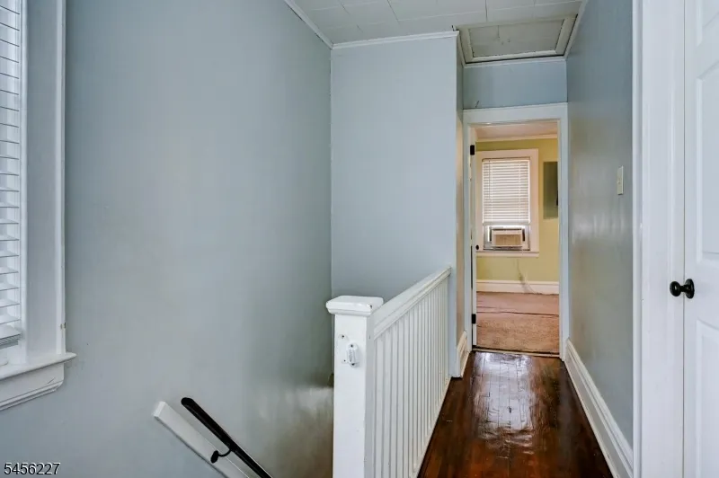 55 Coolidge St Irvington, NJ 07111