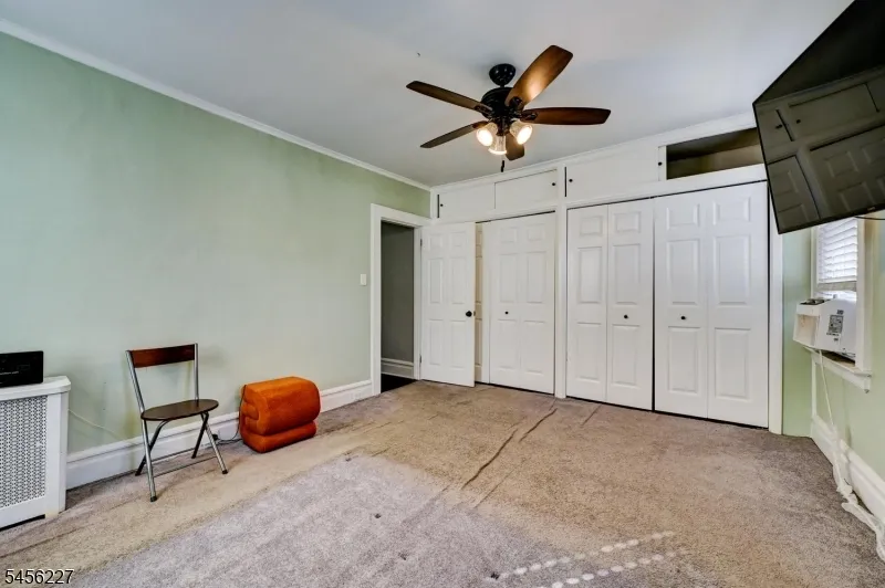 55 Coolidge St Irvington, NJ 07111
