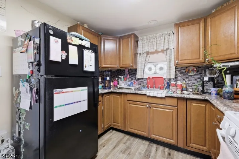 589 S Main St Phillipsburg Town, NJ 08865