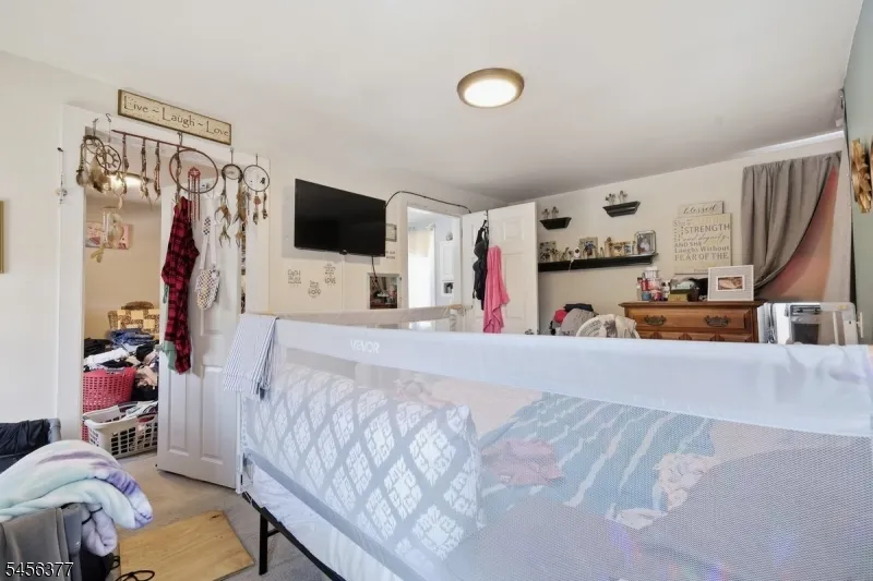 589 S Main St Phillipsburg Town, NJ 08865