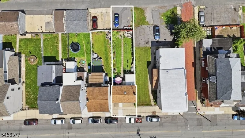 589 S Main St Phillipsburg Town, NJ 08865