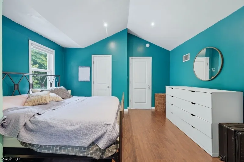 246 W 19Th Ave Irvington, NJ 07111