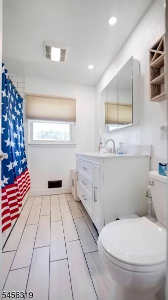 252 W Warren St Washington, NJ 07882