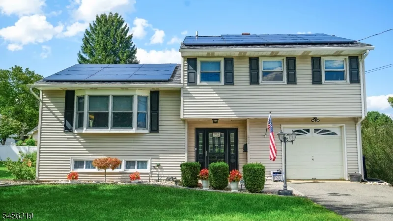 252 W Warren St Washington, NJ 07882