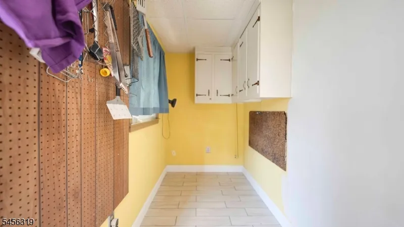 252 W Warren St Washington, NJ 07882