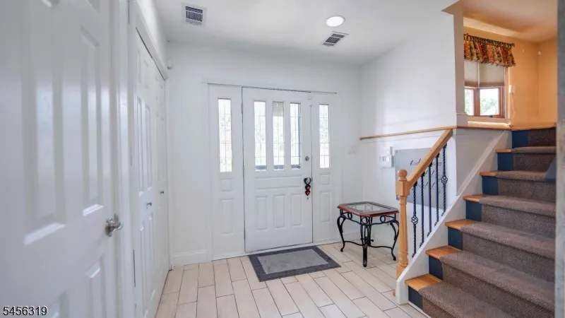 252 W Warren St Washington, NJ 07882
