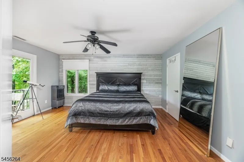 42 W Shore Dr Vernon, NJ 07462