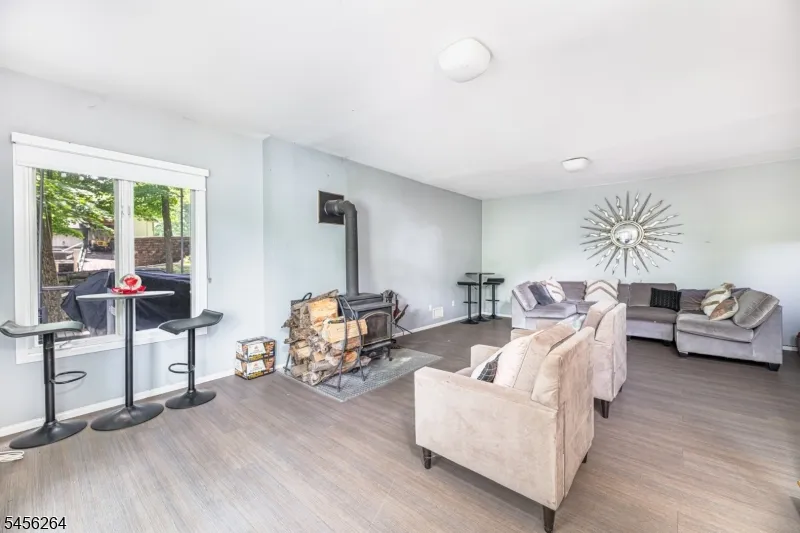 42 W Shore Dr Vernon, NJ 07462