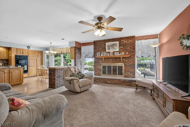 25 Princeton Dr Middlesex, NJ 08846