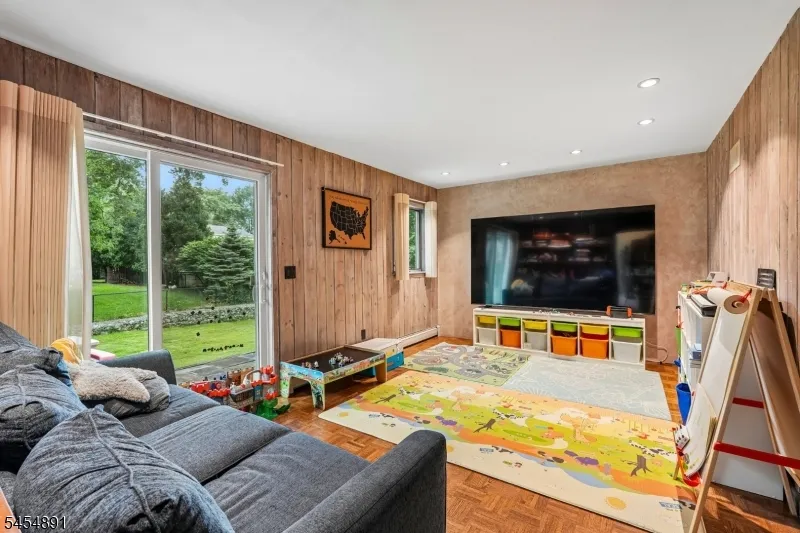 3 Kennedy Ct Wayne, NJ 07470