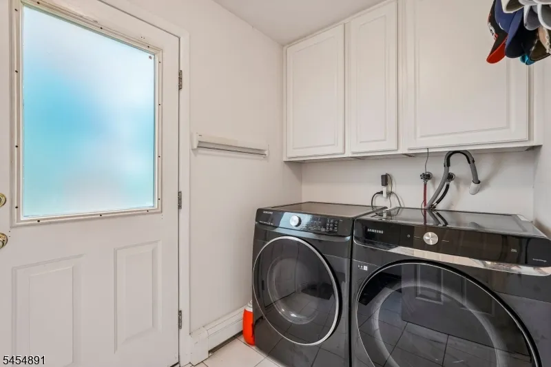3 Kennedy Ct Wayne, NJ 07470