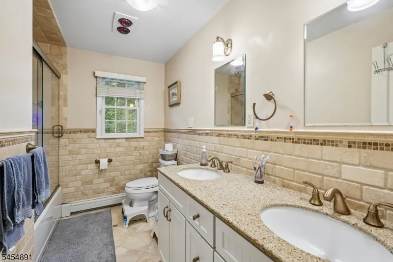 3 Kennedy Ct Wayne, NJ 07470