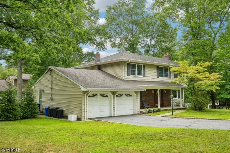 3 Kennedy Ct Wayne, NJ 07470