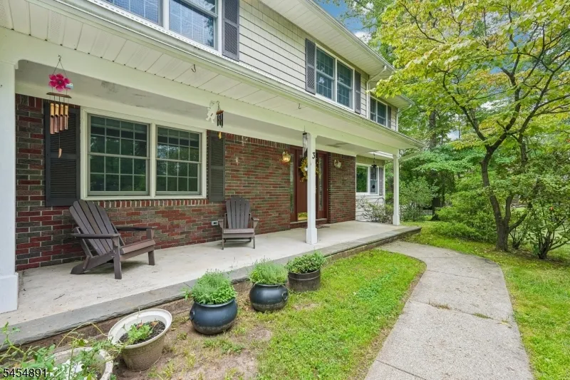3 Kennedy Ct Wayne, NJ 07470