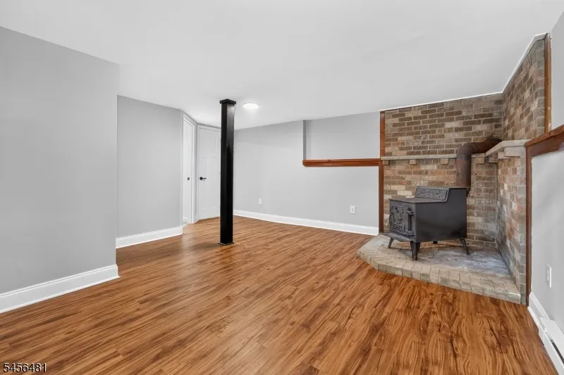 3 Pleasant Rd High Bridge, NJ 08829