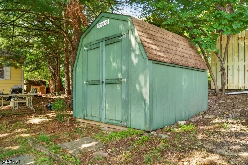 3 Pleasant Rd High Bridge, NJ 08829