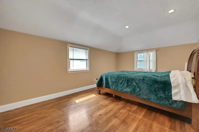 464 Simons Ave Hackensack City, NJ 07601