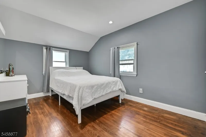 464 Simons Ave Hackensack City, NJ 07601