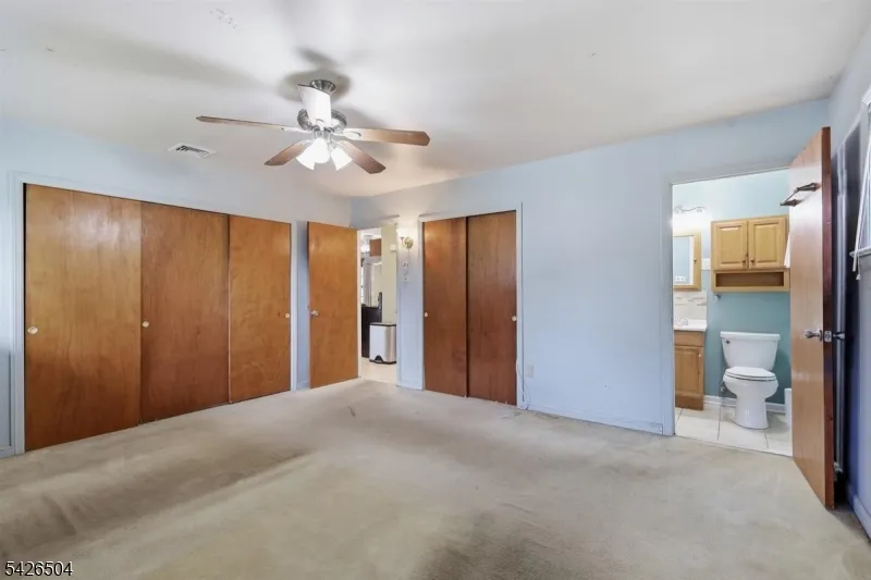 7 Essex Rd Washington, NJ 07882