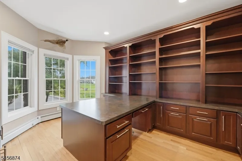 10 Old Forge Rd Green, NJ 07821