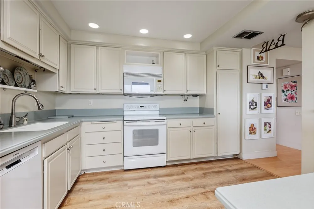 4014 Calle Sonora Oeste #2A Laguna Woods, CA 92637