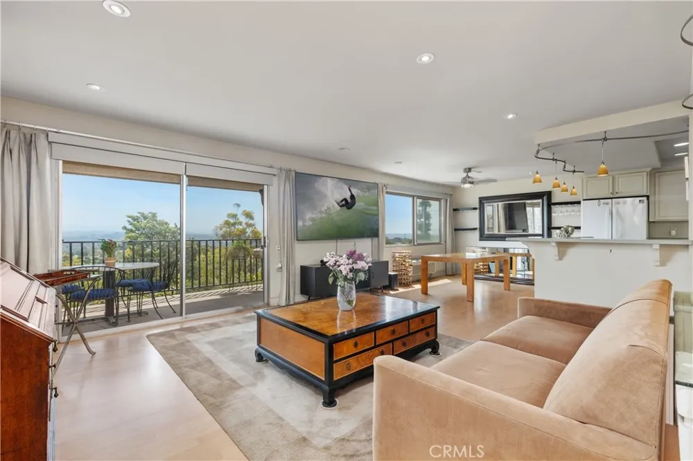 4014 Calle Sonora Oeste #2A Laguna Woods, CA 92637