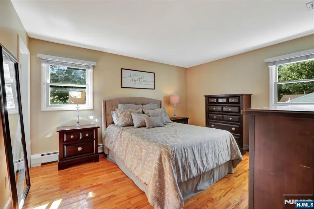 18 Starlight Road Jefferson Township, NJ 07438