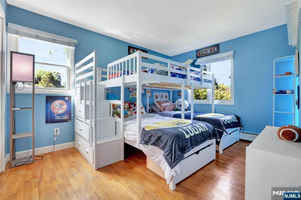 18 Starlight Road Jefferson Township, NJ 07438