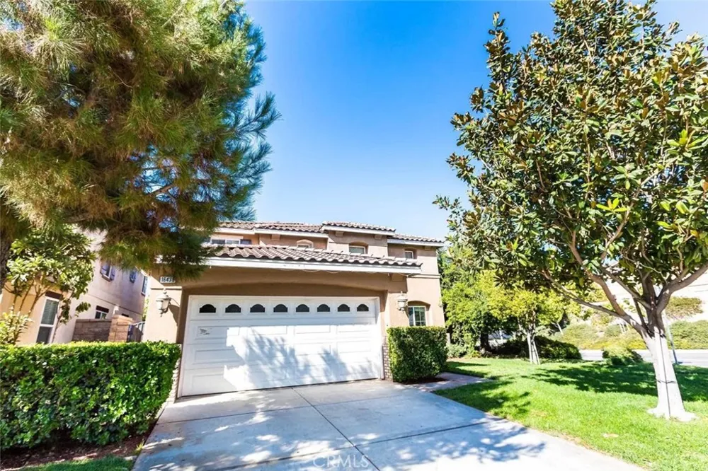 16438 Gala Fontana, CA 92337