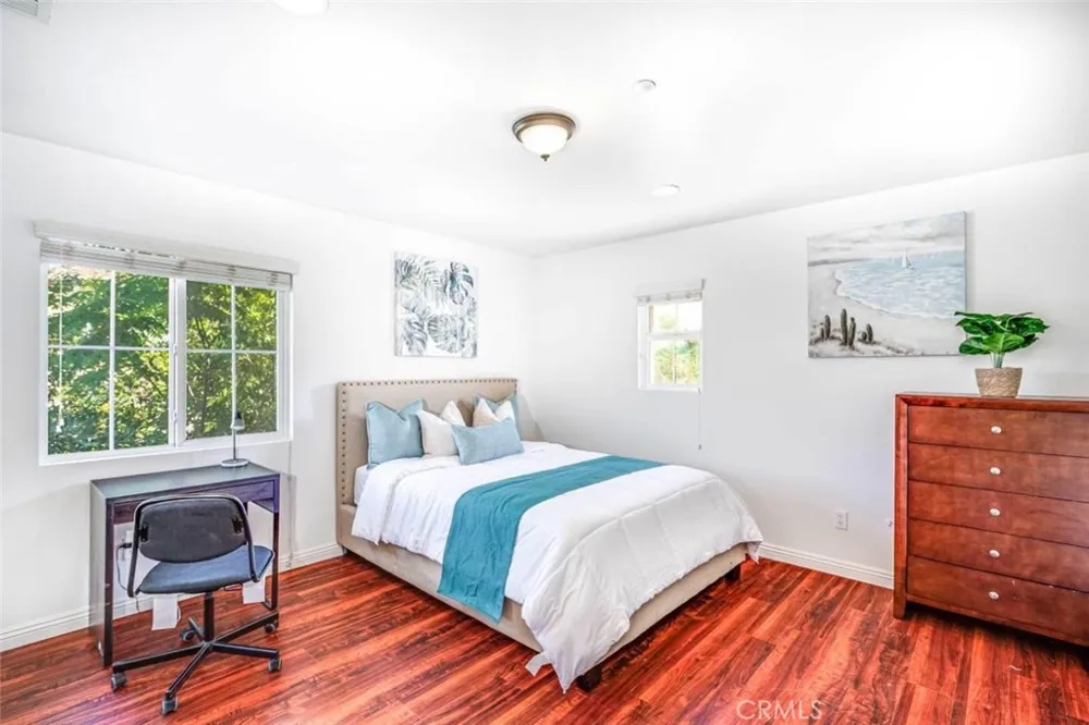 16438 Gala Fontana, CA 92337