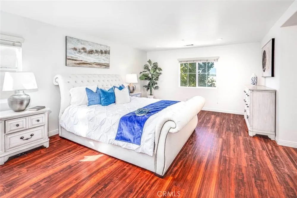 16438 Gala Fontana, CA 92337