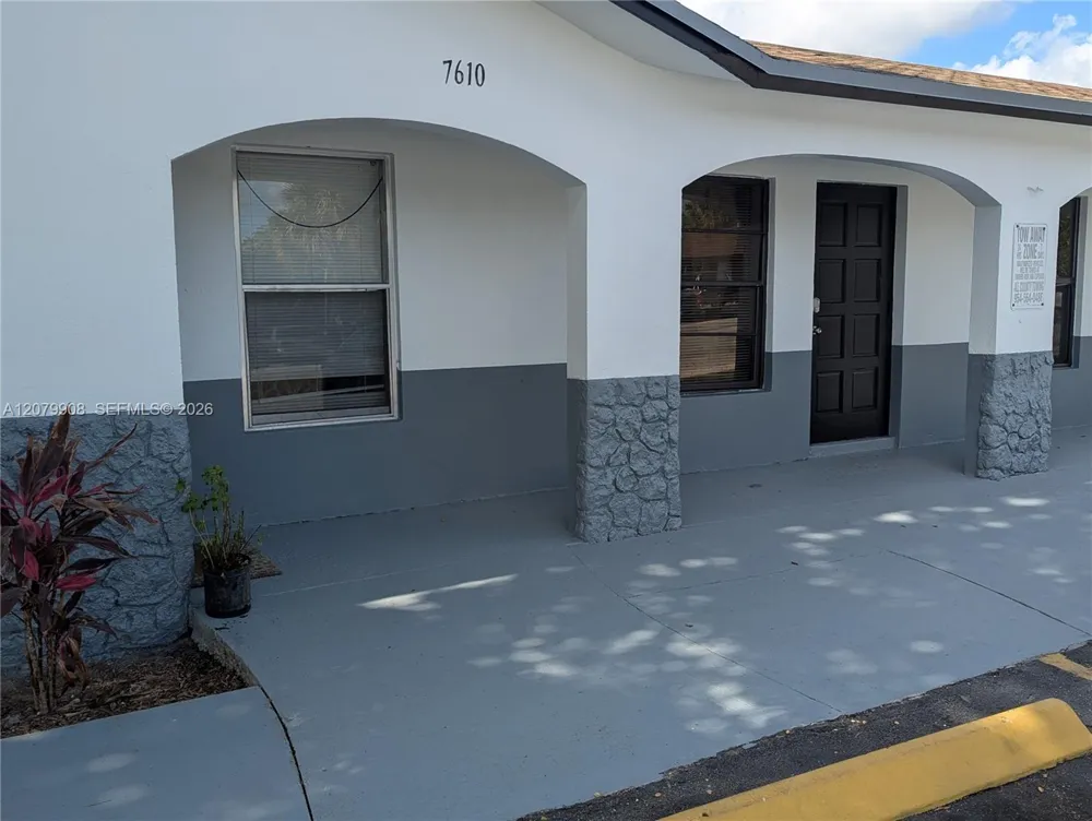 7610 SW 10th St #3 North Lauderdale, FL 33068