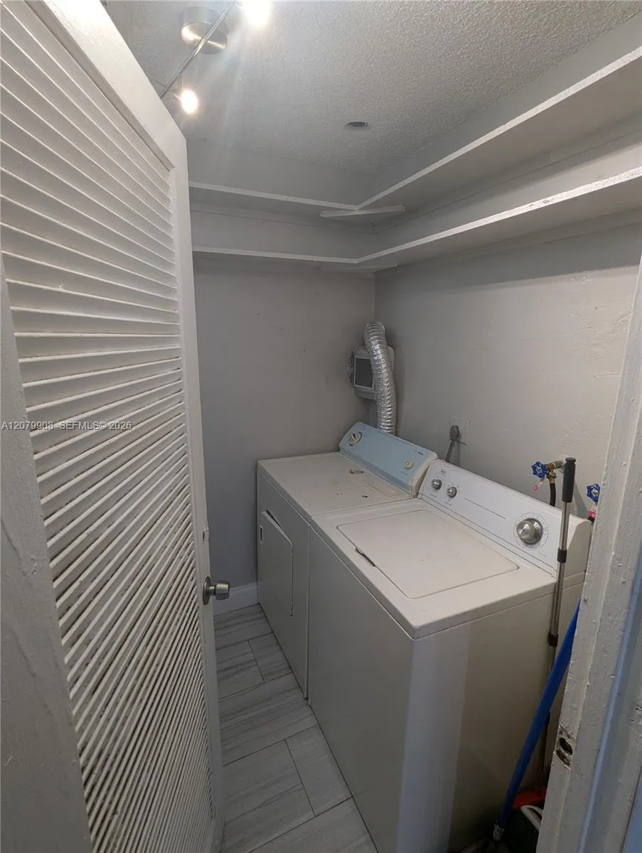 7610 SW 10th St #3 North Lauderdale, FL 33068